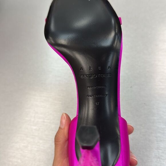 Sergio Rossi Vibrant Pink Feather Heels - Picture 5 of 6